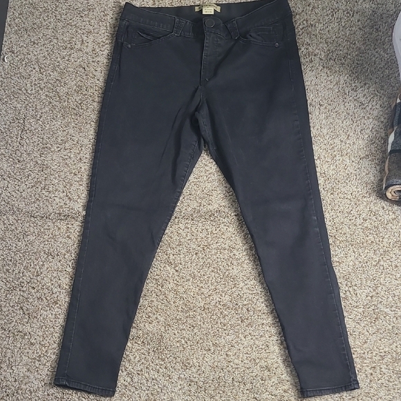 Democracy Charcoal Jeans - Picture 1 of 8